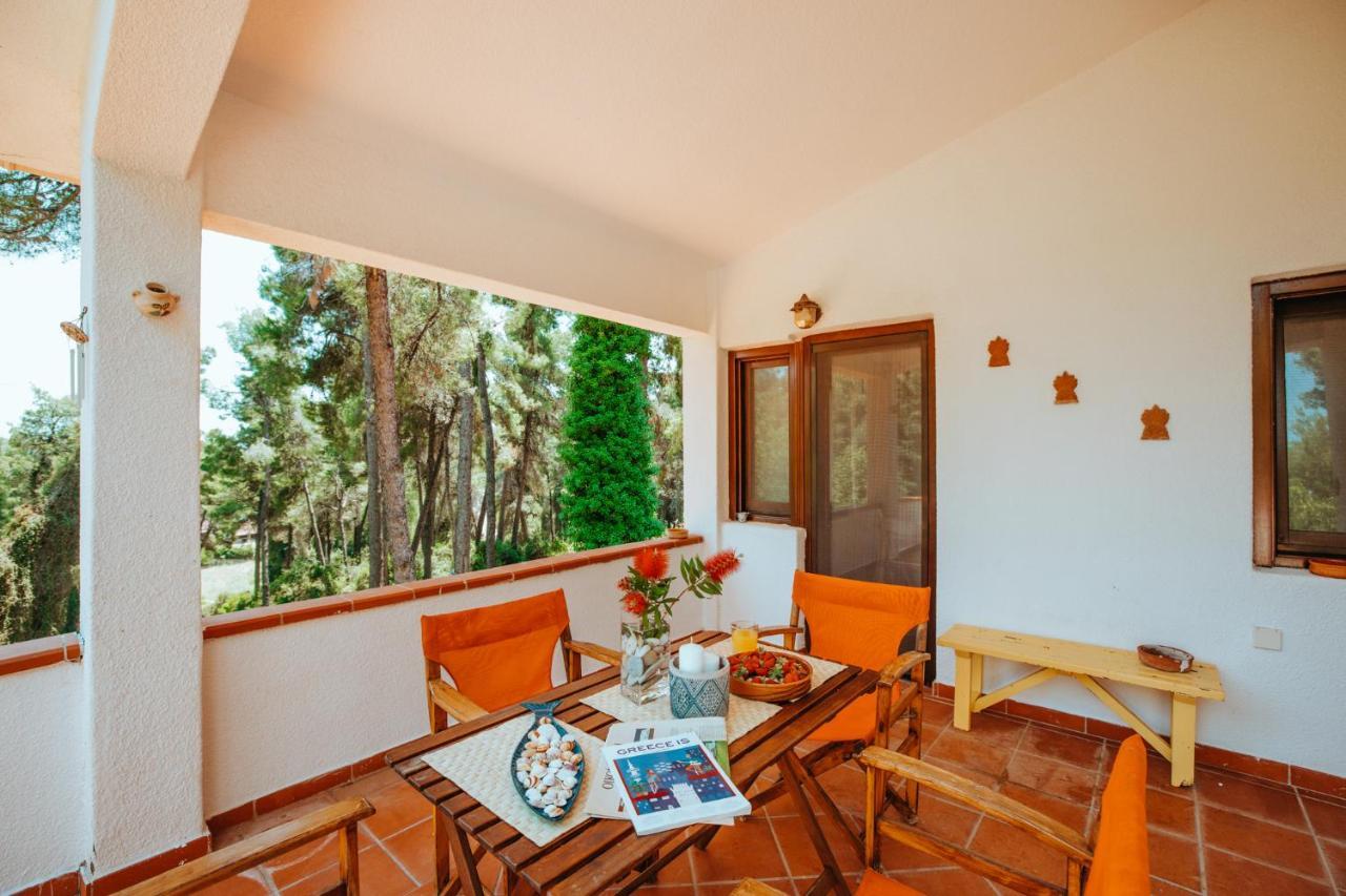 Beautiful Summerhouse In Sani'S Pine Forest Sani  ภายนอก รูปภาพ